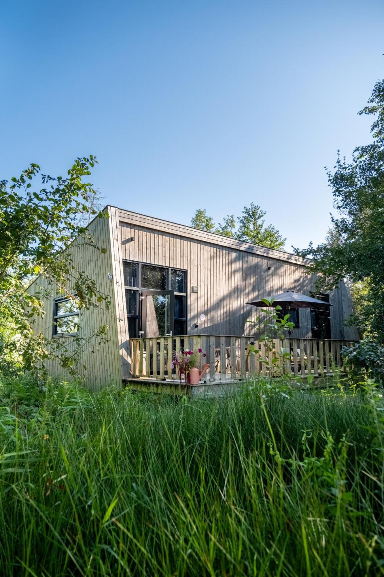 Pean-buiten Waterlodges Nes  Buitenkant foto